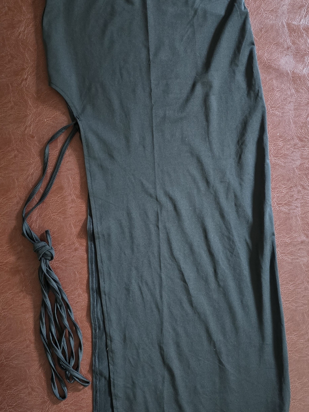 Side Thigh Tie Maxi Skirt in Black